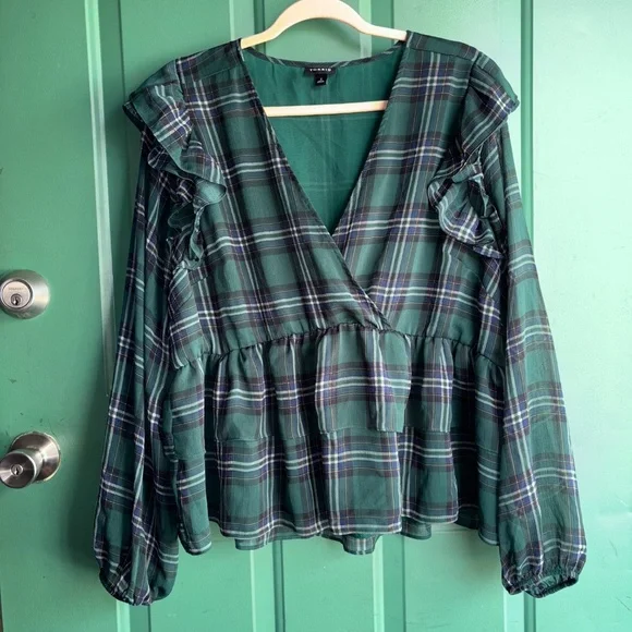 Torrid 2x beautiful top - Picture 2 of 6